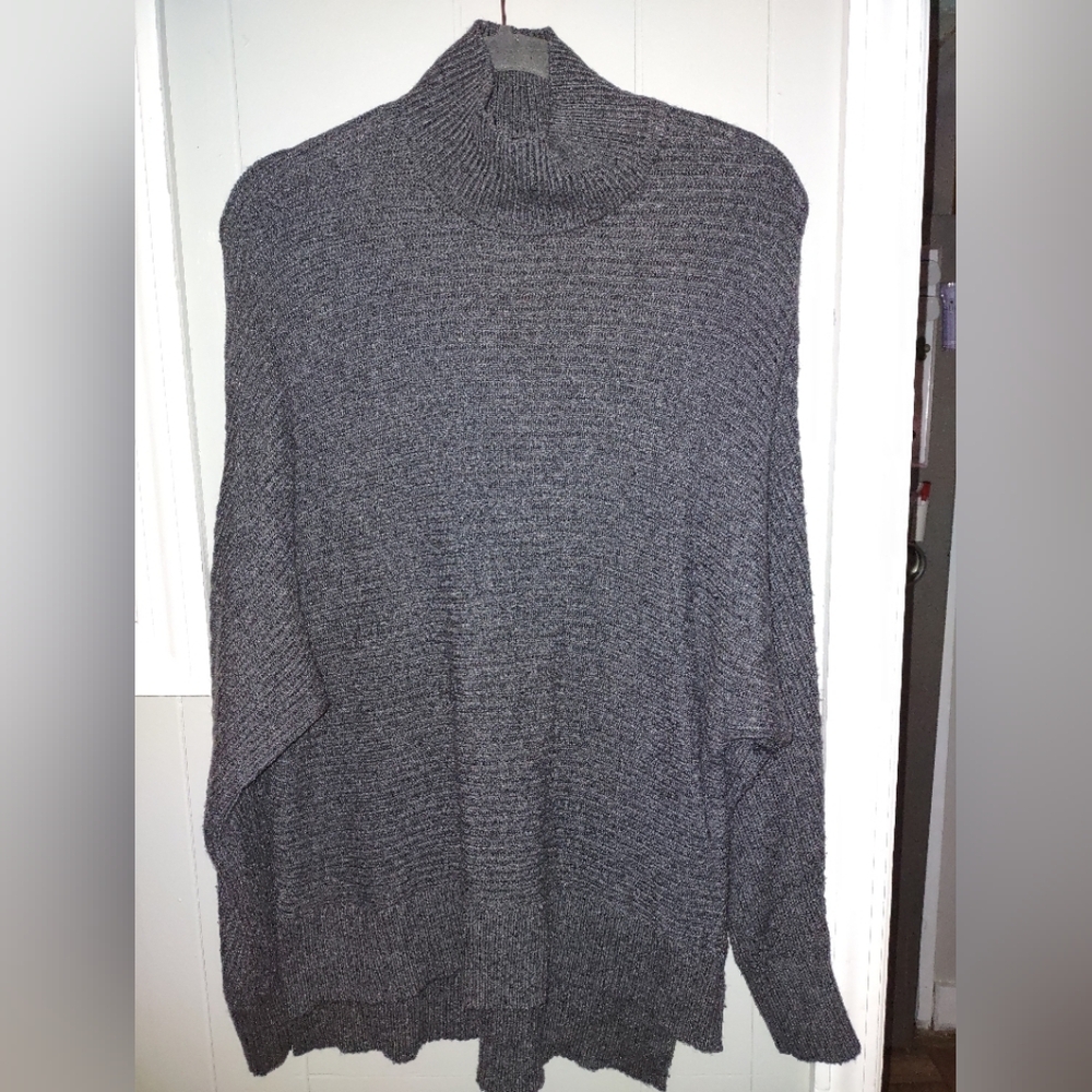 🍄 LOFT Gray Turtleneck Sweater